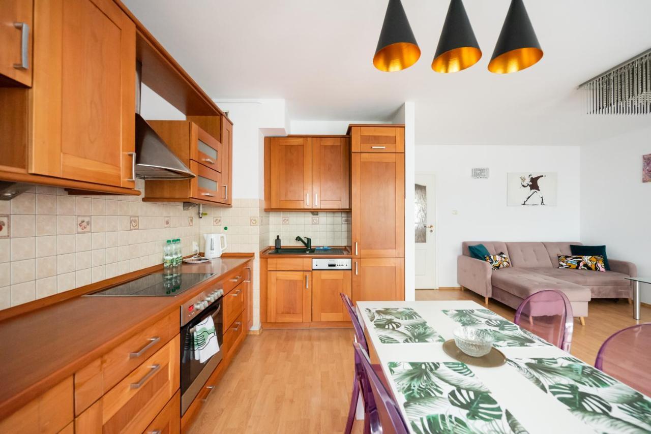 Ken 54 2-Bedroom Apartment Varsóvia Exterior foto
